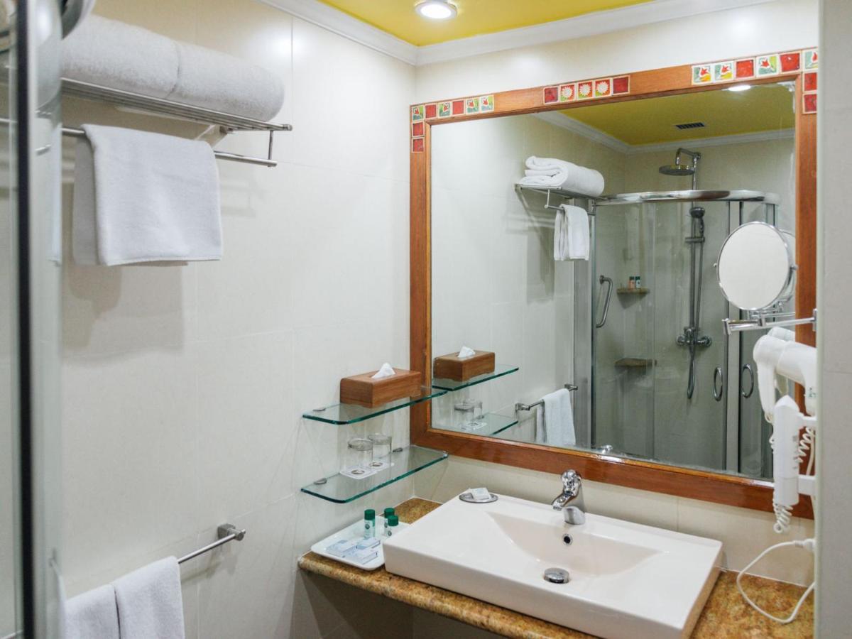 Acron Candolim Regina Экстерьер фото